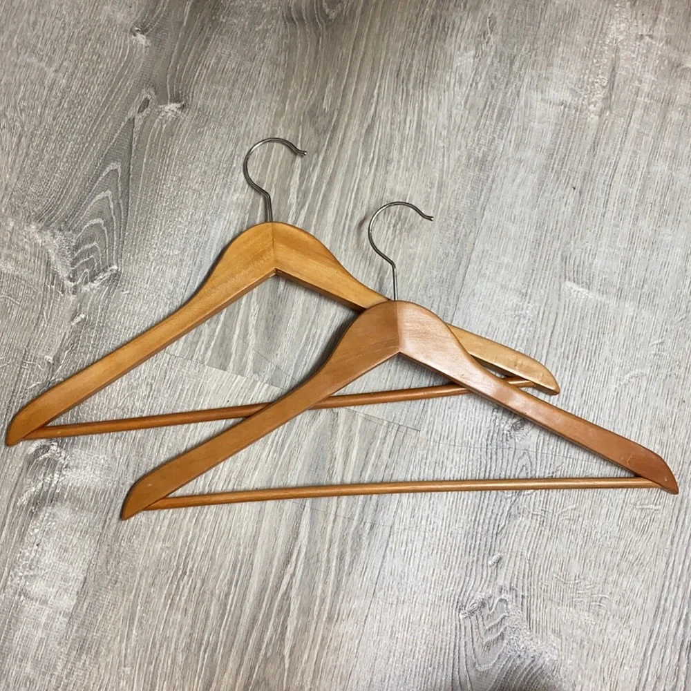 Set of 2 wood display hangers